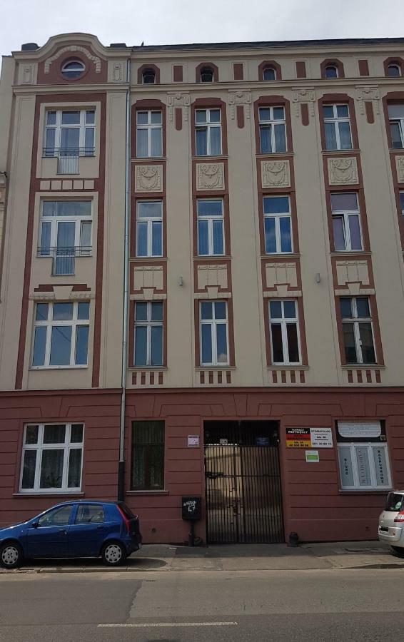 Apartamenty U Tuwima Łódź Exteriör bild