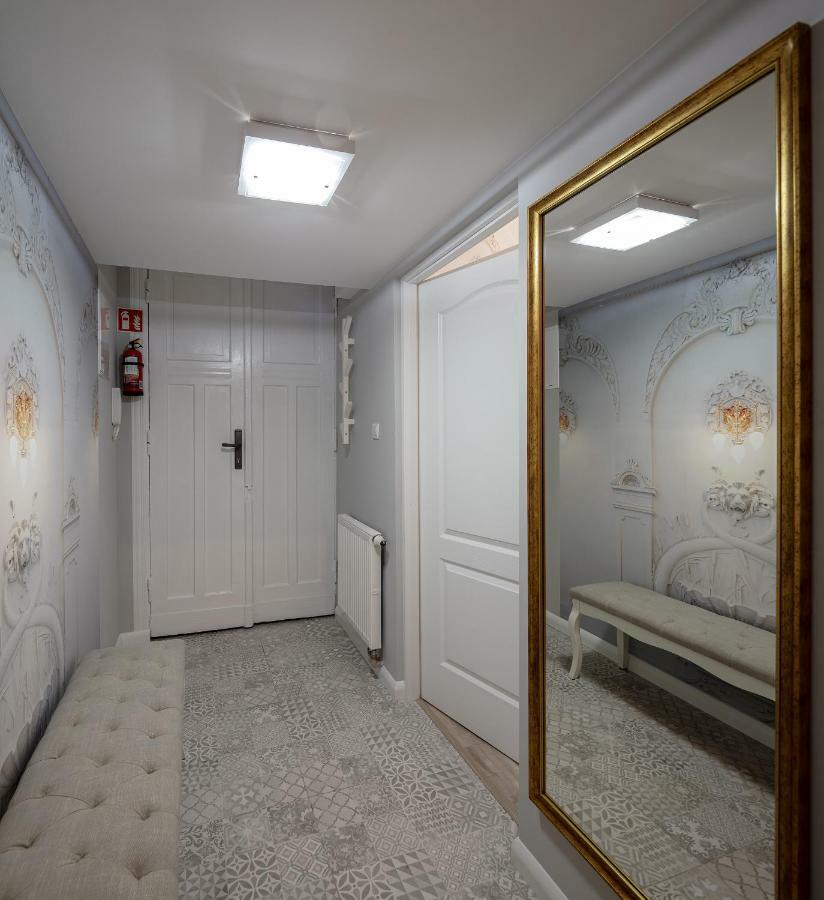 Apartamenty U Tuwima Łódź Exteriör bild